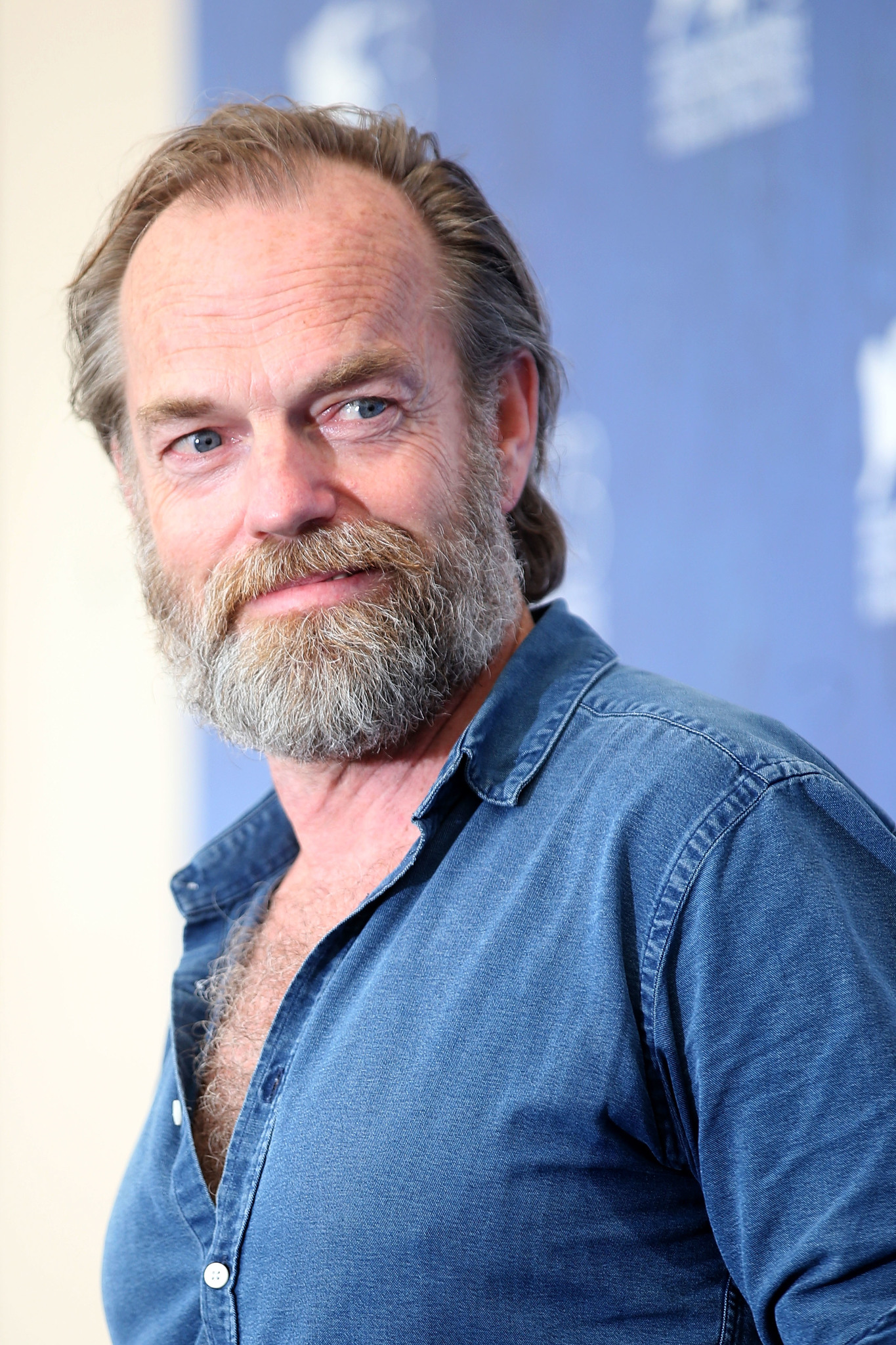 Hugo Weaving